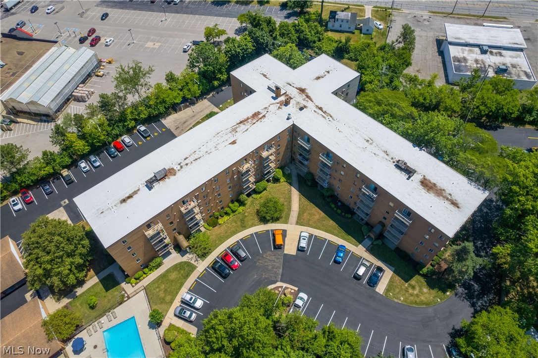 Clague Towers - Residential