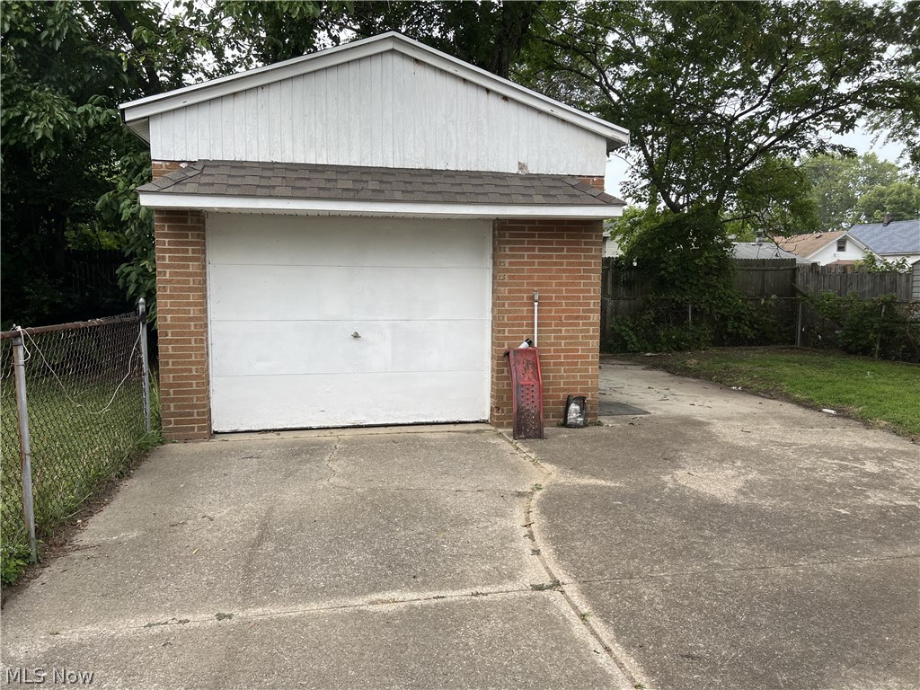 Oberlin Ave Realty Co - Residential