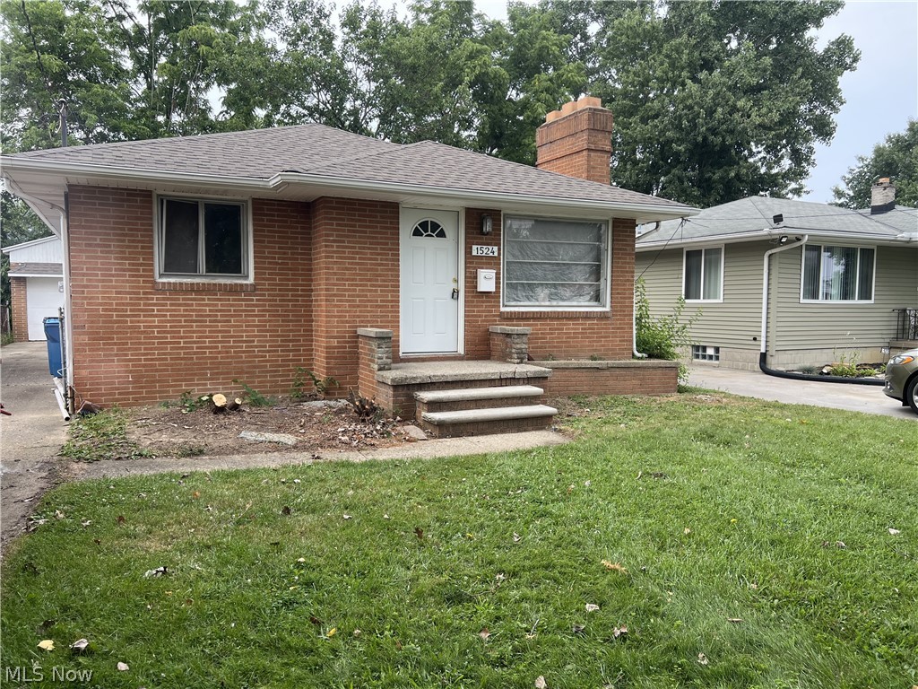 Opportunity awaits with this solid brick ranch offering endless potential! This 2-bedroom, 1-bath home features a full unfinished basement complete with an additional full bathroom, providing extra convenience and exciting possibilities for future finishing or expanded living space. A detached 1-car garage adds additional storage and functionality.
Whether you're an investor searching for your next renovation project or a first-time homebuyer looking to build equity, this home is the perfect canvas to remodel and customize to your own style. With good bones, a desirable layout, and plenty of potential, this property is ready for your vision.
Don't miss this chance to transform this fixer-upper into a beautiful home or profitable investment. Schedule your private showing today and discover all the possibilities this property has to offer!