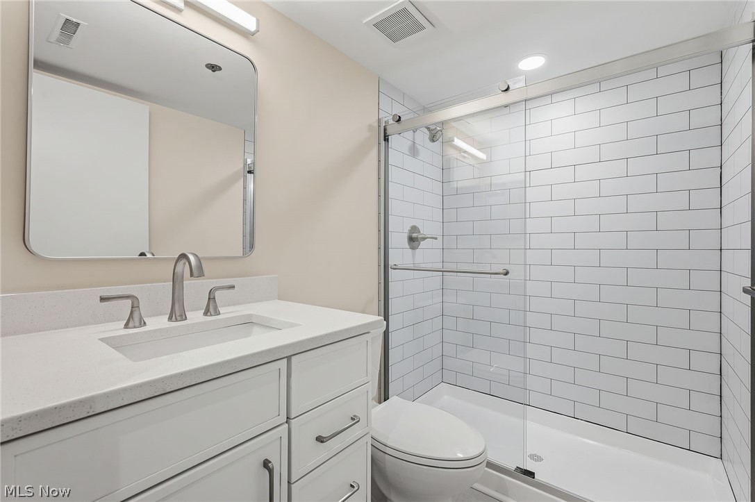 Woodhawk Club Condo - Residential