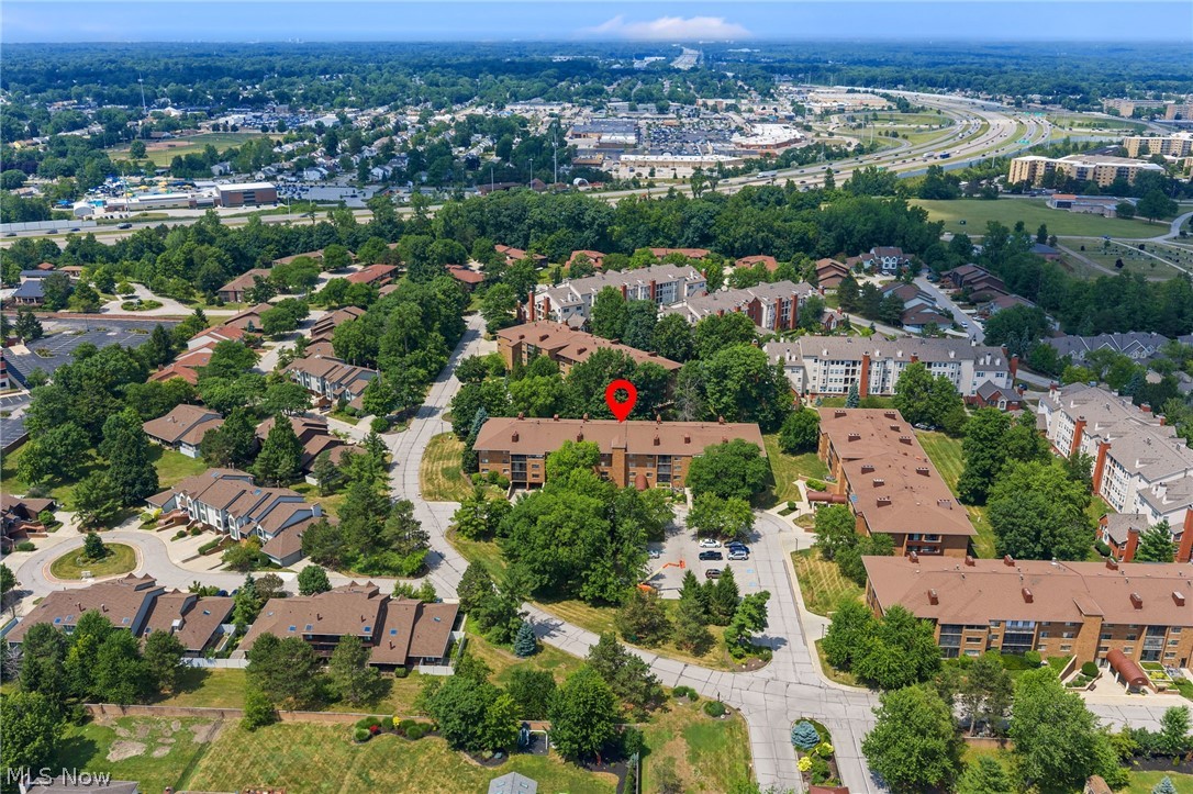 Woodhawk Club Condo - Residential