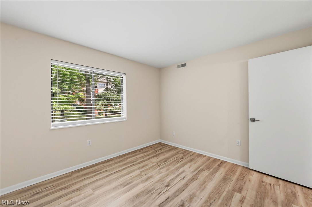Woodhawk Club Condo - Residential