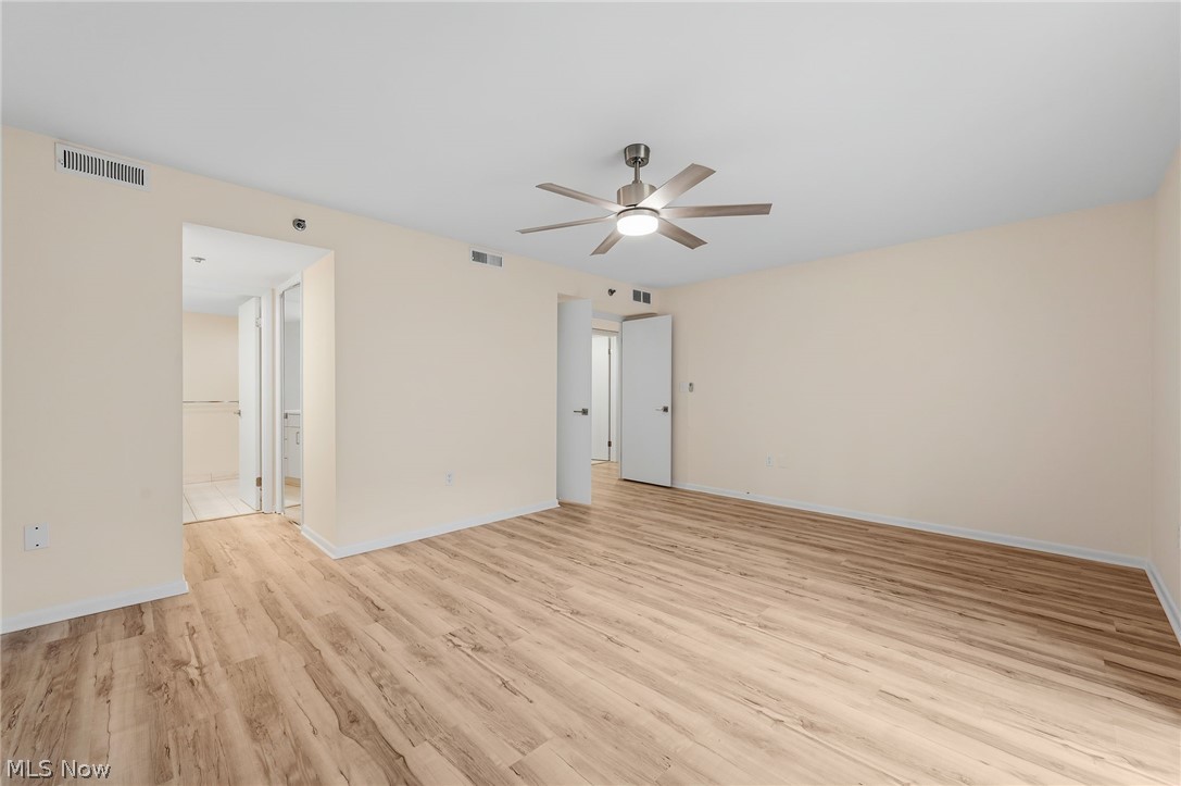 Woodhawk Club Condo - Residential