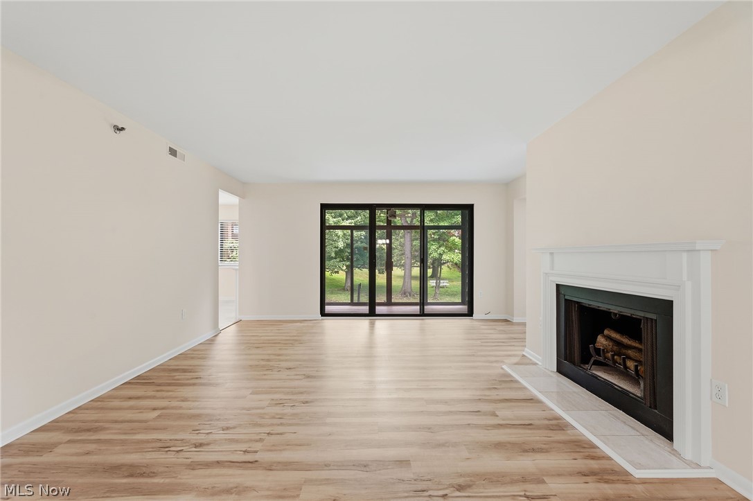 Woodhawk Club Condo - Residential