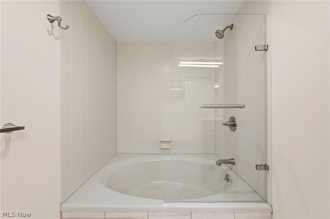 Woodhawk Club Condo - Residential