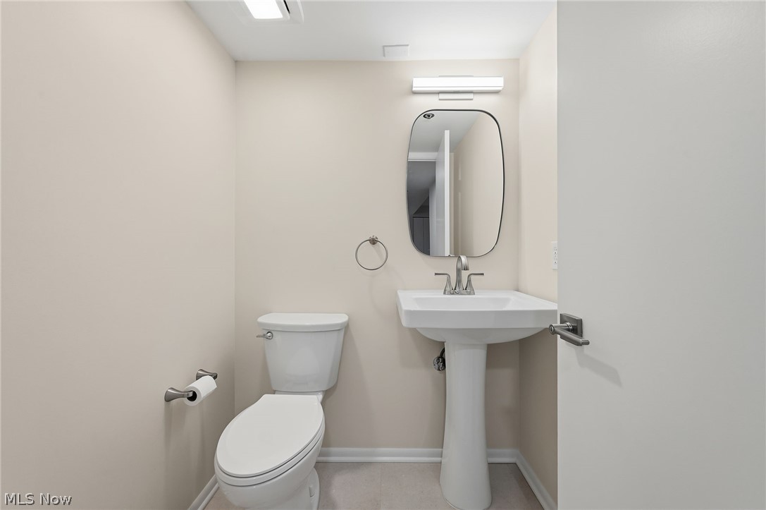 Woodhawk Club Condo - Residential