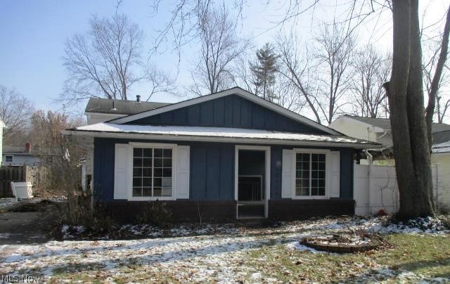 Great opportunity to buy this split level home located in Columbia Station, OH in Lorain County and sitting on a .14 acre lot with a 2 car detached garage. The interior offers a total of 1652 sq. ft. with 3 bedrooms and 1.5 bathrooms, living room and a lower level family room.