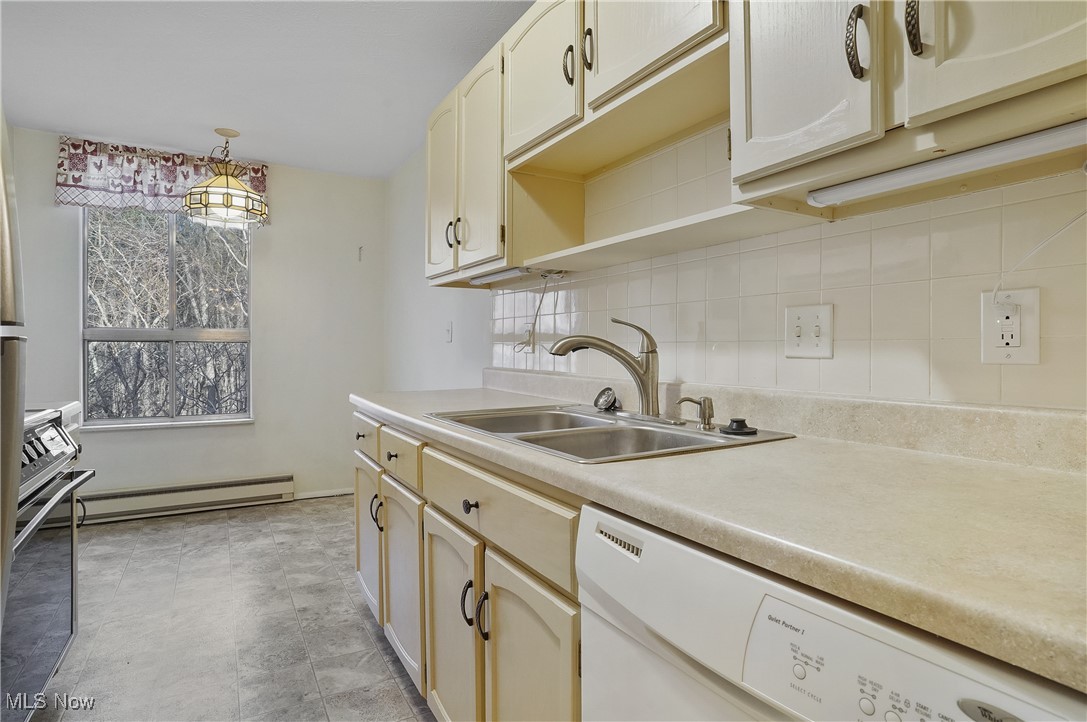 Silver Lake Towers Condo - Residential