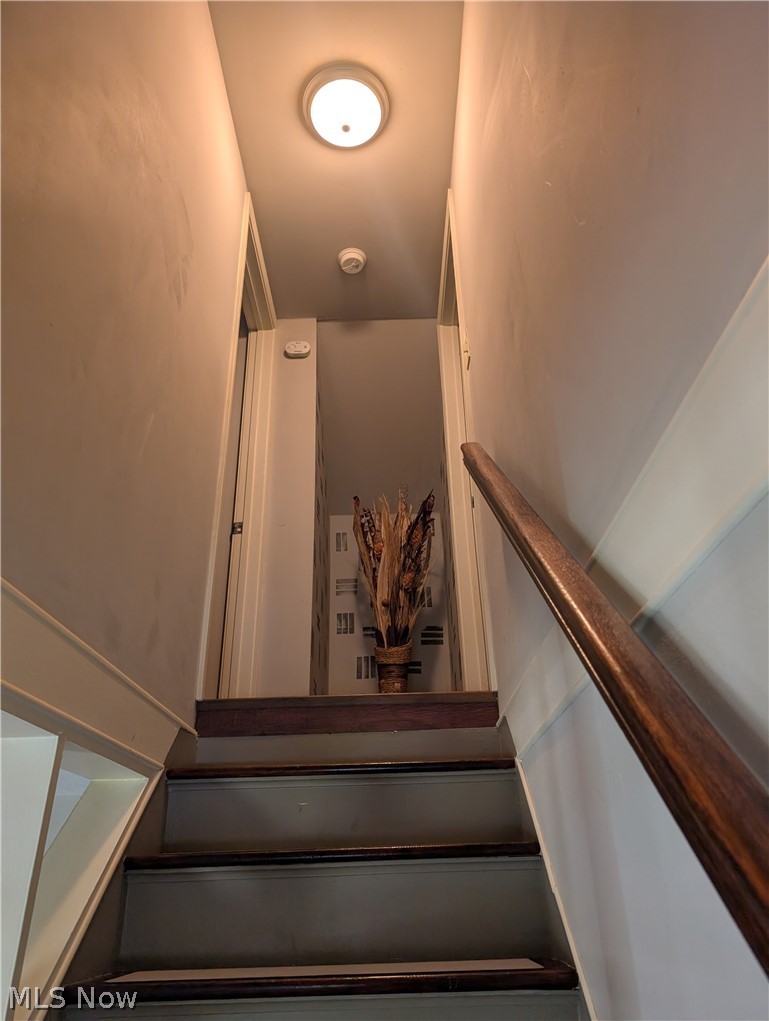 Heslop Morning View 02 - Residential