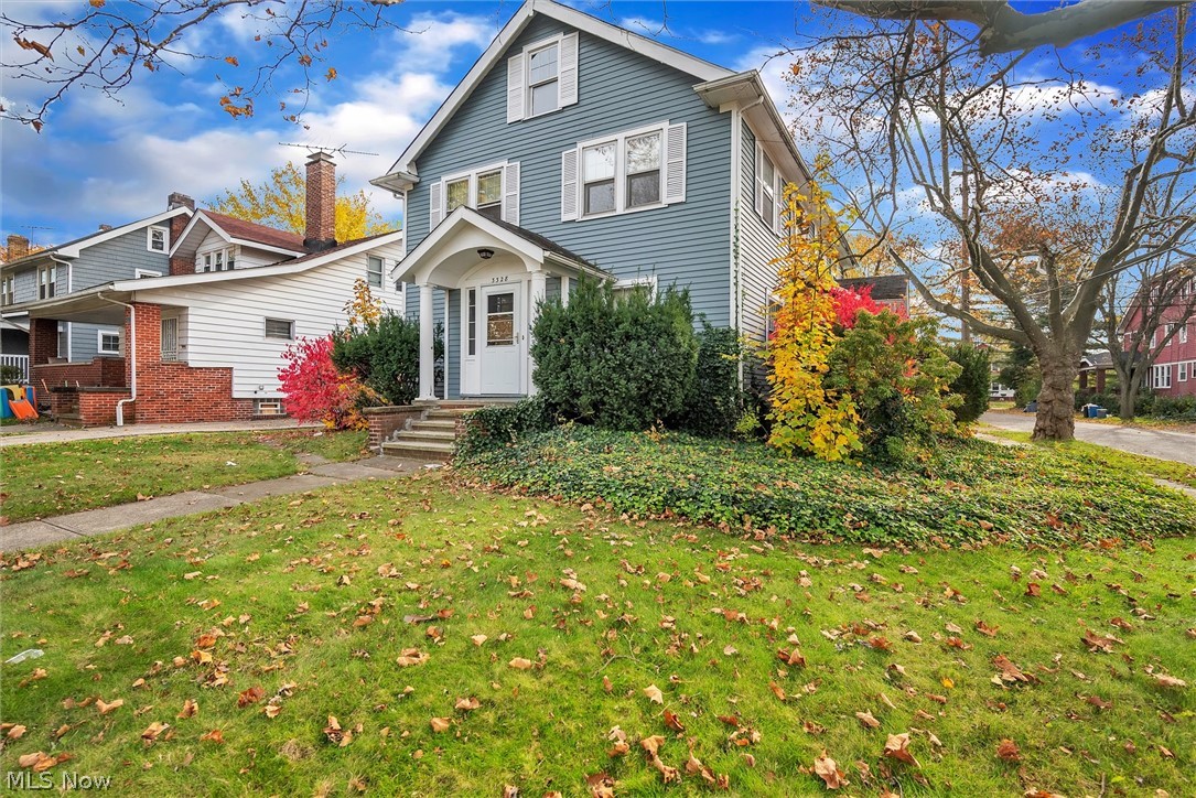 Wow! Spectacular Side by Side Duplex Colonial In The Heart of Cleveland Height. Beautiful Architectural Details. Large Light Filled Rooms. The 1st floor offers a Living Room w/ Built-in Shelving w/ Adjoining Library/Sun/Room . Formal Dining Room Featuring Built-in China Cabinet and a Kitchen.  Crown Molding throughout the First Floor.  on the 2nd floor 3 Bedrooms and a Full Bath.  One Car Garage. Close to schools, shopping and hospitals with easy access to downtown Cleveland. Tenant pays Gas, Electric, $75 for water and sewer and responsible for snow removal.