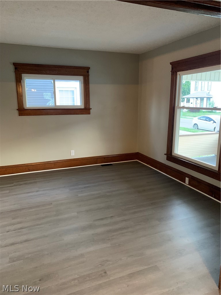 Kniselys Add - Residential