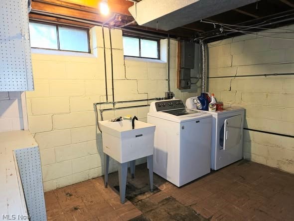 R A Galls Middleburg Heights - Residential