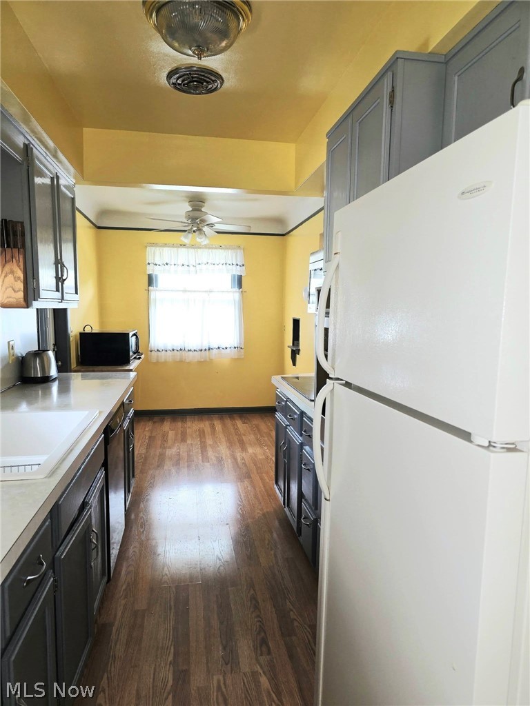R A Galls Middleburg Heights - Residential