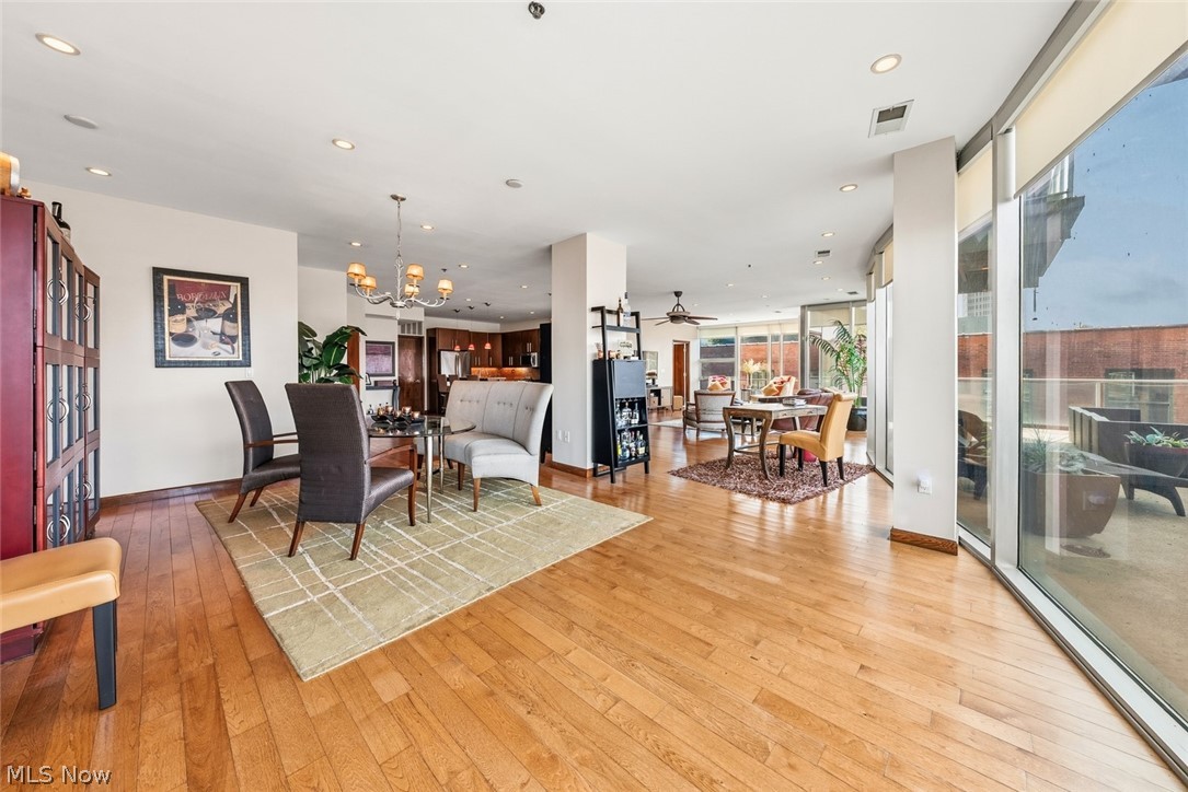 Pinnacle Condo - Residential