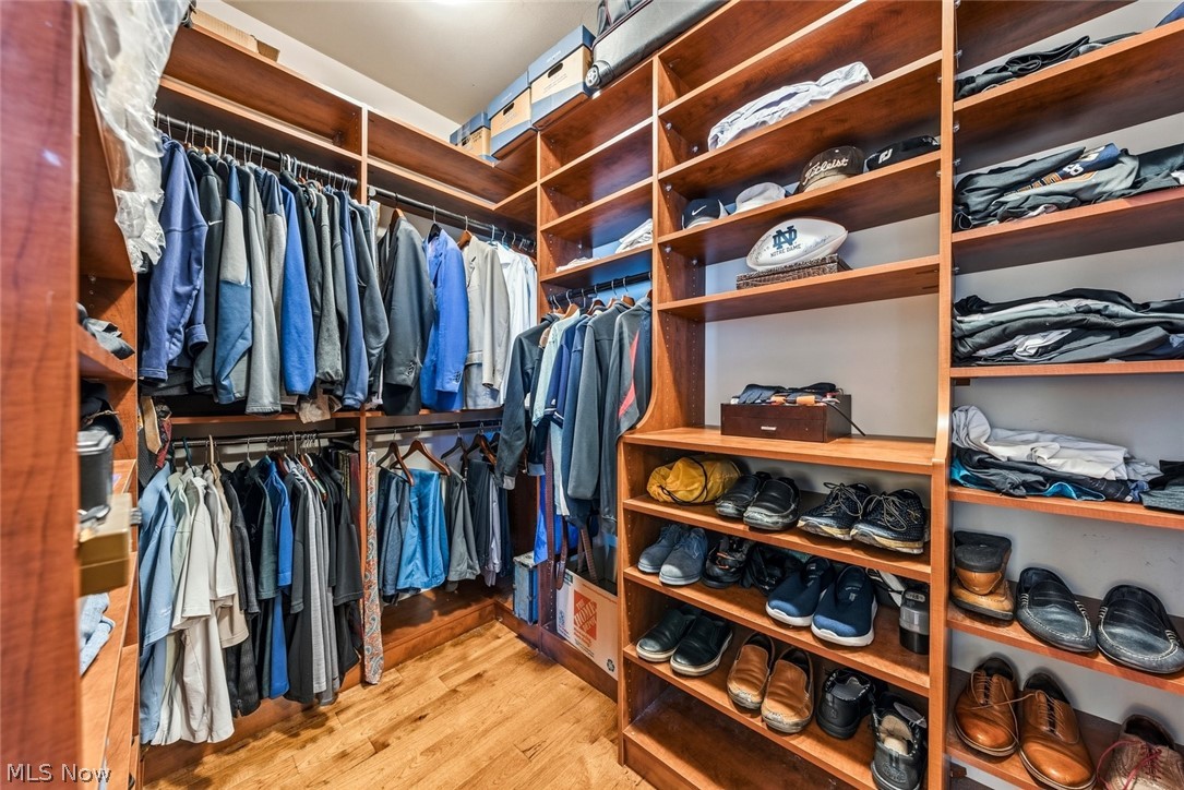 Pinnacle Condo - Residential
