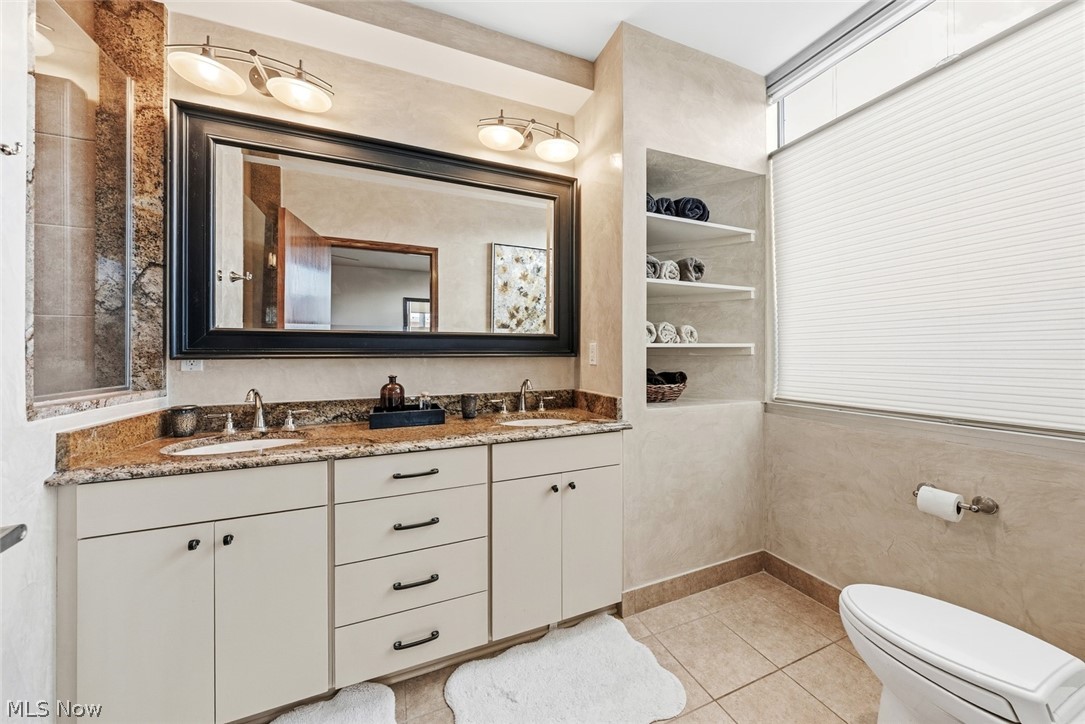 Pinnacle Condo - Residential