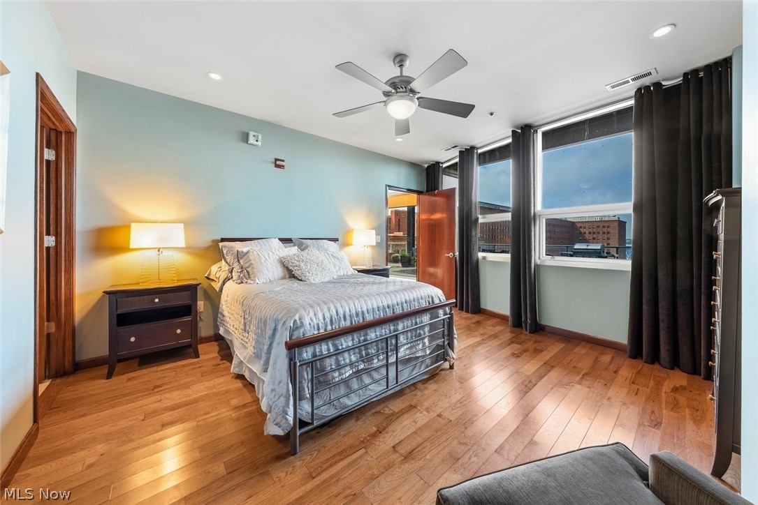 Pinnacle Condo - Residential
