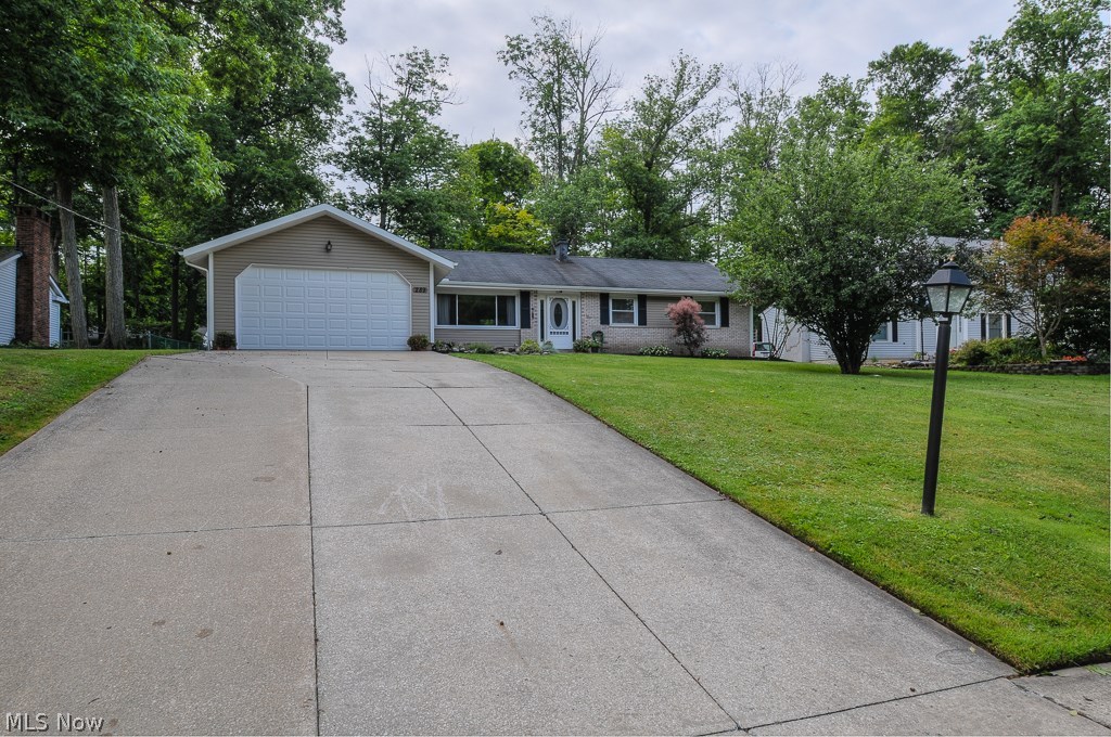 3 Bedroom, 1.5 bath Ranch on Four Seasons Lake Community. Amenities include a 16x12 Sun room addition, brick fireplace, laundry room, mud room, storage shed and large wooded back yard. One floor living with numerous updates including windows. The lake is ideal for kids with swimming and a swim team and numerous community events. The cost for the usage of the lake is $175/year and is voluntary.