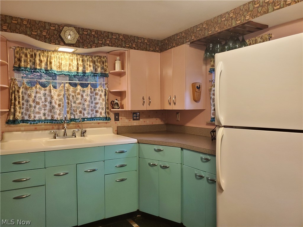 Ravenna Bldg Co - Residential Lease