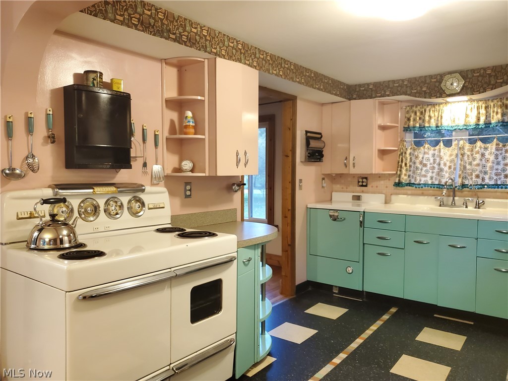 Ravenna Bldg Co - Residential Lease
