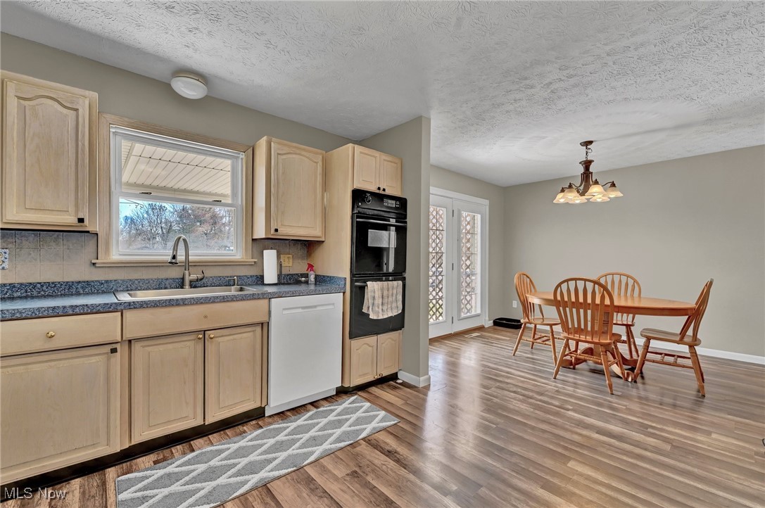 Laurel Ridge - Residential