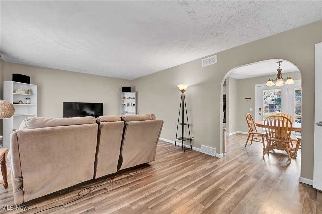 Laurel Ridge - Residential
