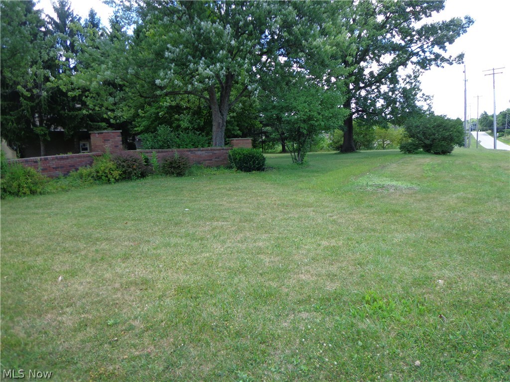 Wyoga Lake Park - Land