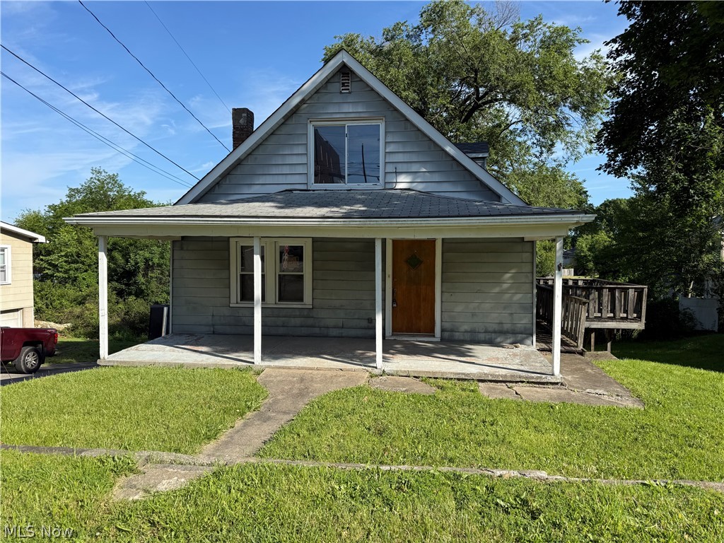 Opportunity awaits with this 4-bedroom fixer-upper located in the heart of Weirton! Whether you're looking to expand your investment portfolio or searching for an affordable first home, this property offers plenty of potential. With solid bones and room to add your personal touch, it's the perfect project for buyers willing to put in some sweat equity. Conveniently located near local amenities, shopping, and schools. Don't miss your chance to unlock the value this property has to offer. Call today to schedule your private tour—this one won't last long!
Please bring a flash light when viewing.