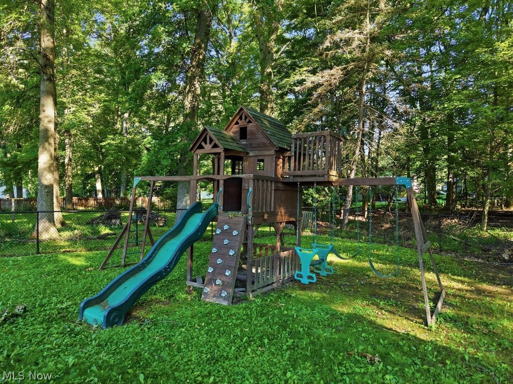 Pinehurst Manor - Residential