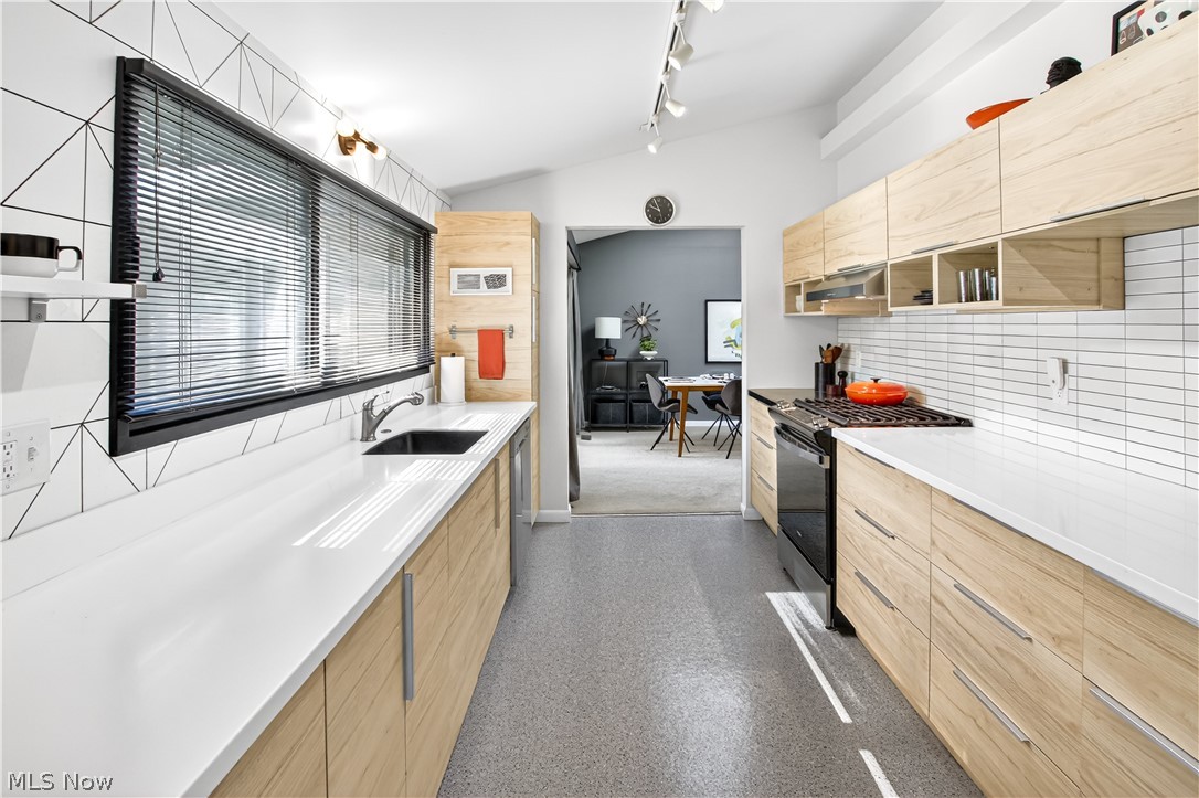 Dover Bay - Residential