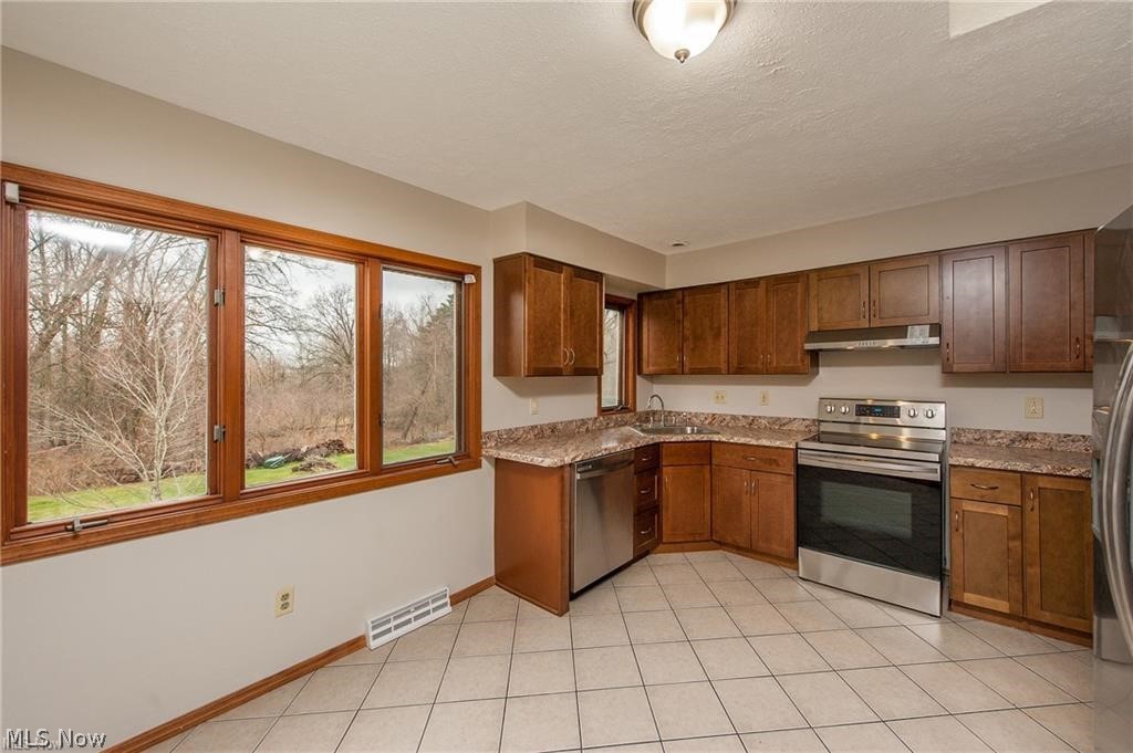 Dover - Residential Lease