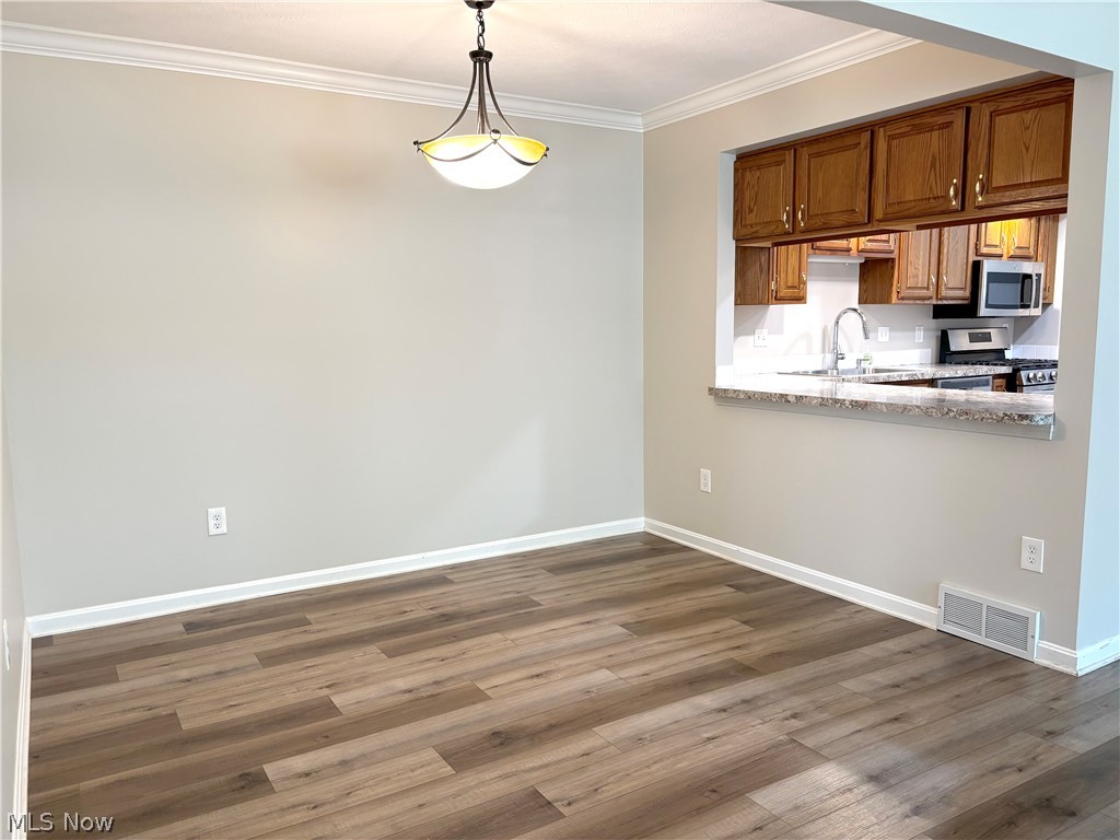Arboretum At Greenwood Condo - Residential