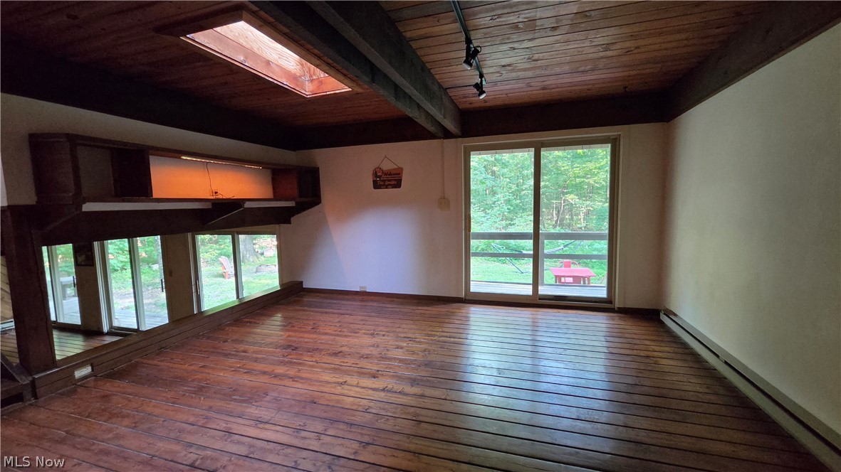 Farnham Acres - Residential
