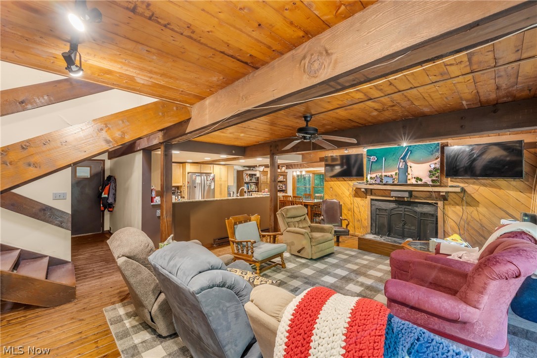 Farnham Acres - Residential