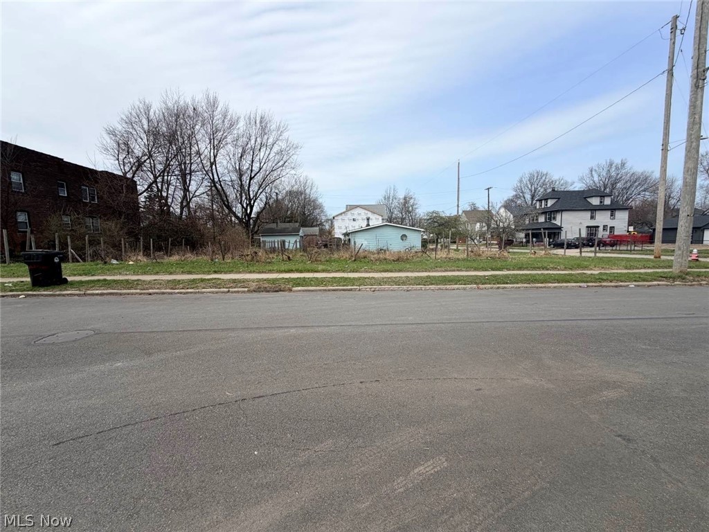Commercially zoned vacant land (land use low density apartment) located in a prime area less than a 5 minute walking distance from Case Western Reserve University.  Land is also within a few minutes driving distance from University Hospital's main campus, and Cleveland Clinic's main campus.  This lot offers an excellent opportunity for a variety of potential commercial uses in a high-demand location surrounded by major medical institutions, universities, and ongoing development.  Convenient access to major roads, hospitals, and university amenities.  Average student rental rate for a 2 bedroom unit ranges from $1150-$2000 a month making this an opportunity to build a high CAP rate asset in sustainable and rapidly appreciating area!