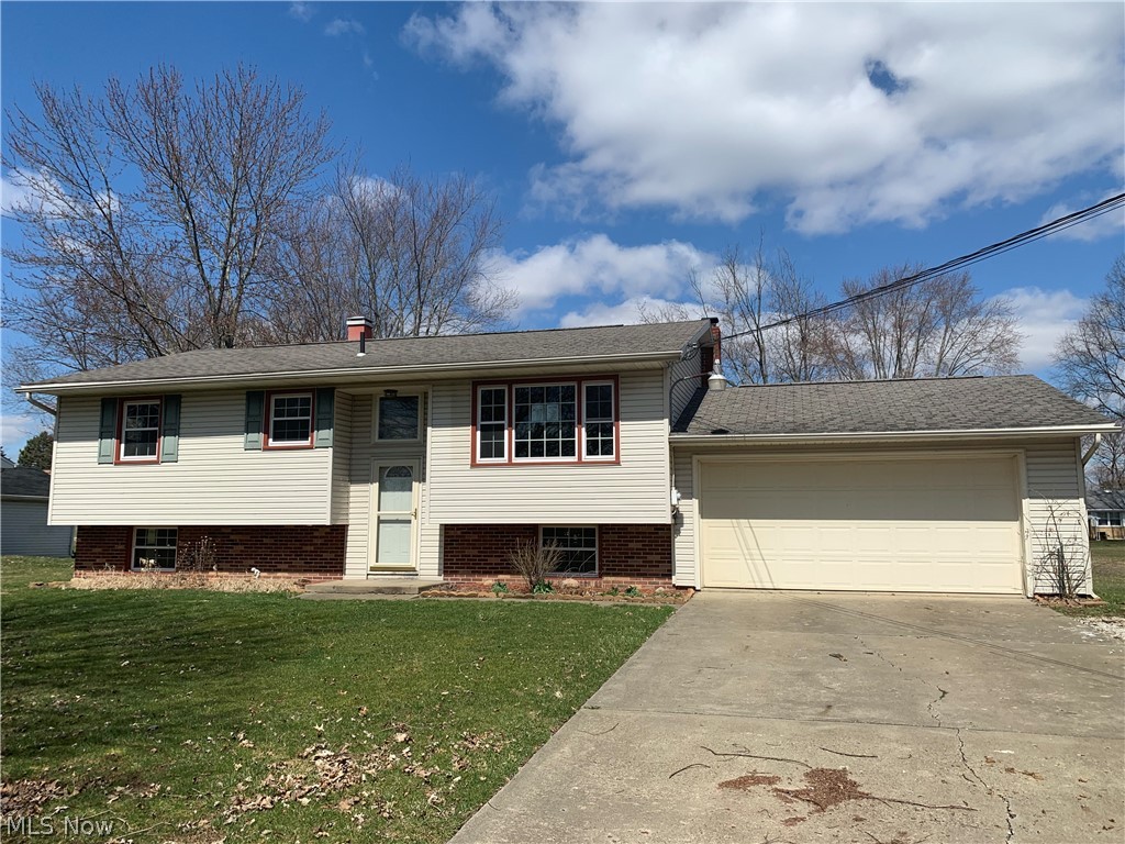 Nice opportunity to live in Marlington. This bi-levle home is just a few steps shy of its former greatness. It features a finished lower level one and a half baths, a deck and shed in the backyard. Sold as-is. Buyer to verify all information. Room sizes are approximate. Condition of appliances is unknown. Equal opportunity housing. Owner occupants only until 4/18.