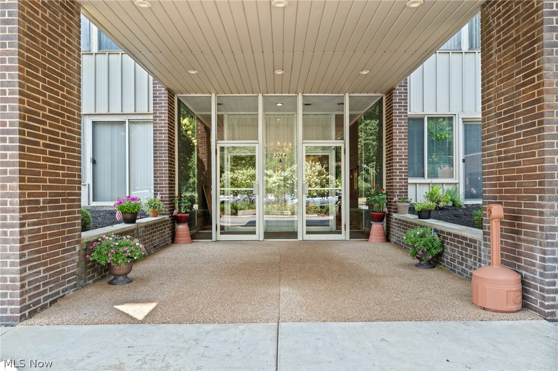Silver Lake Towers Condo - Residential