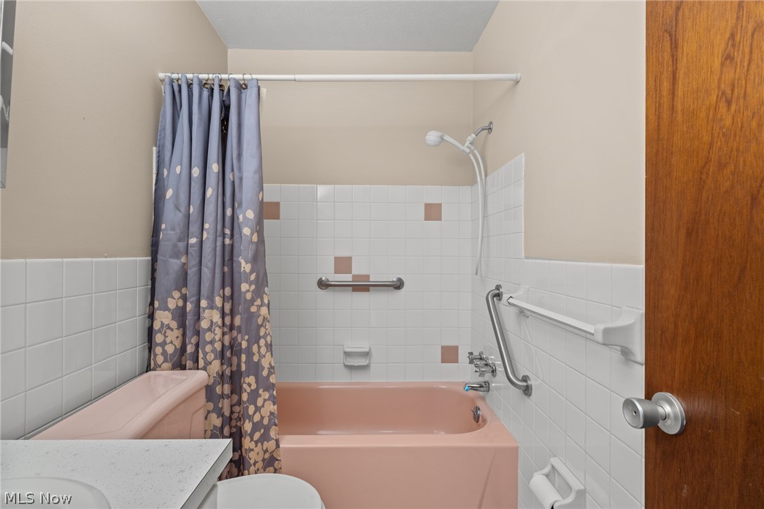 Silver Lake Towers Condo - Residential