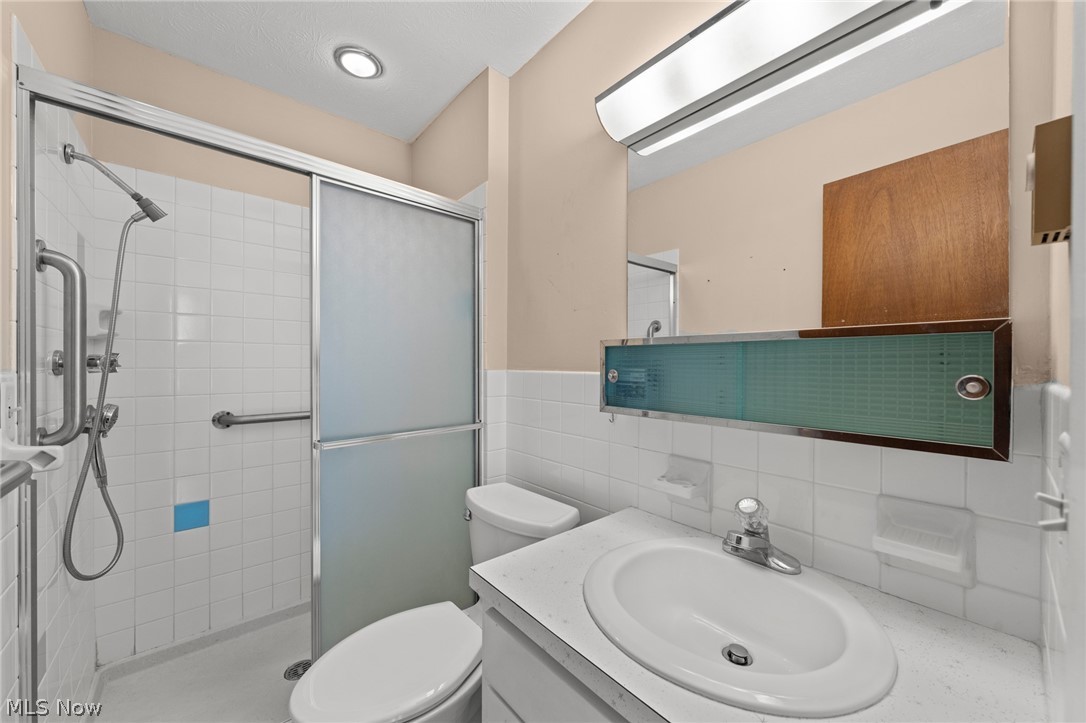 Silver Lake Towers Condo - Residential