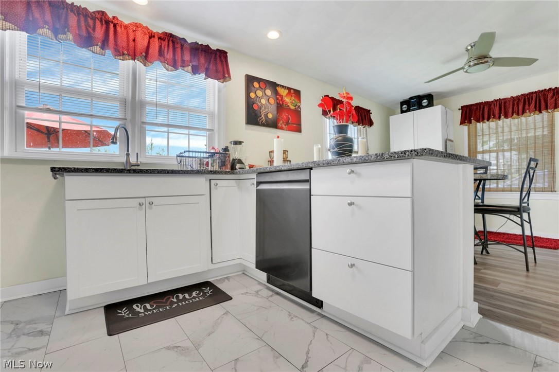 Oak Hill Terrace - Residential