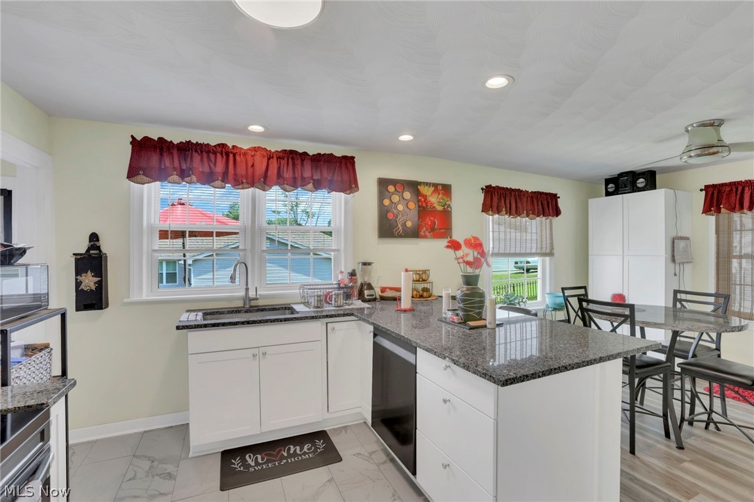 Oak Hill Terrace - Residential