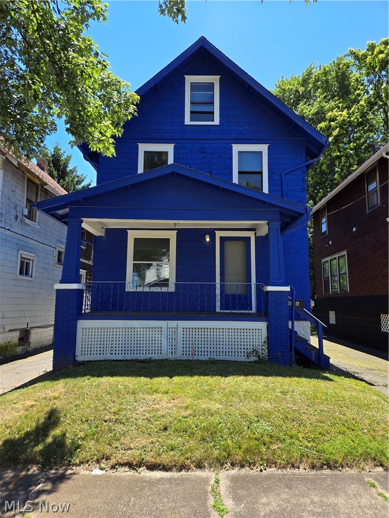 3 Bedroom, 1 bathroom single-family rental currently leased at $1,000/month. Tenant occupied with tenant in good standing. Turn-key condition, updated mechanicals and roof in good shape across the portfolio. Professionally managed with no deferred maintenance. A strong cash flow addition to any buy-and-hold portfolio.