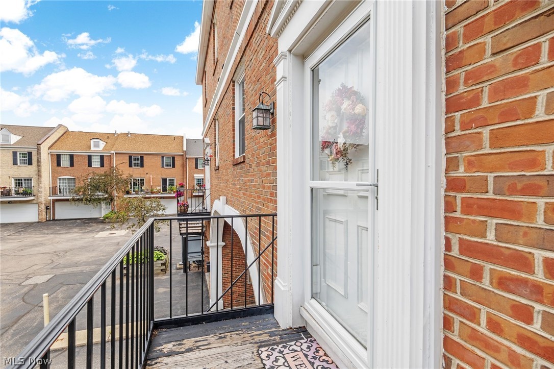 Hampton Square - Residential