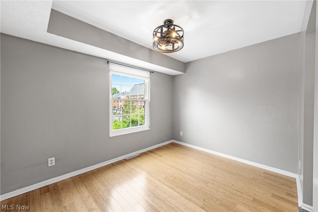 Hampton Square - Residential