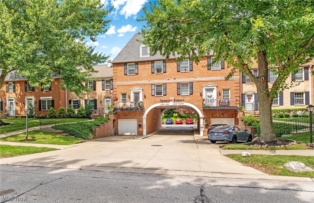 Hampton Square - Residential