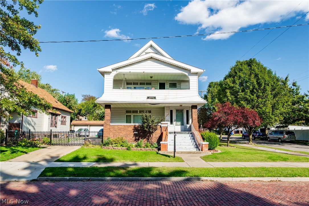 Phenomenal opportunity for a charming duplex in Cleveland! Located on the corner of Belden Ave and W 127th St in Cleveland, this home is just moments from shopping and dining, and very convenient to highways. Do not miss this one!