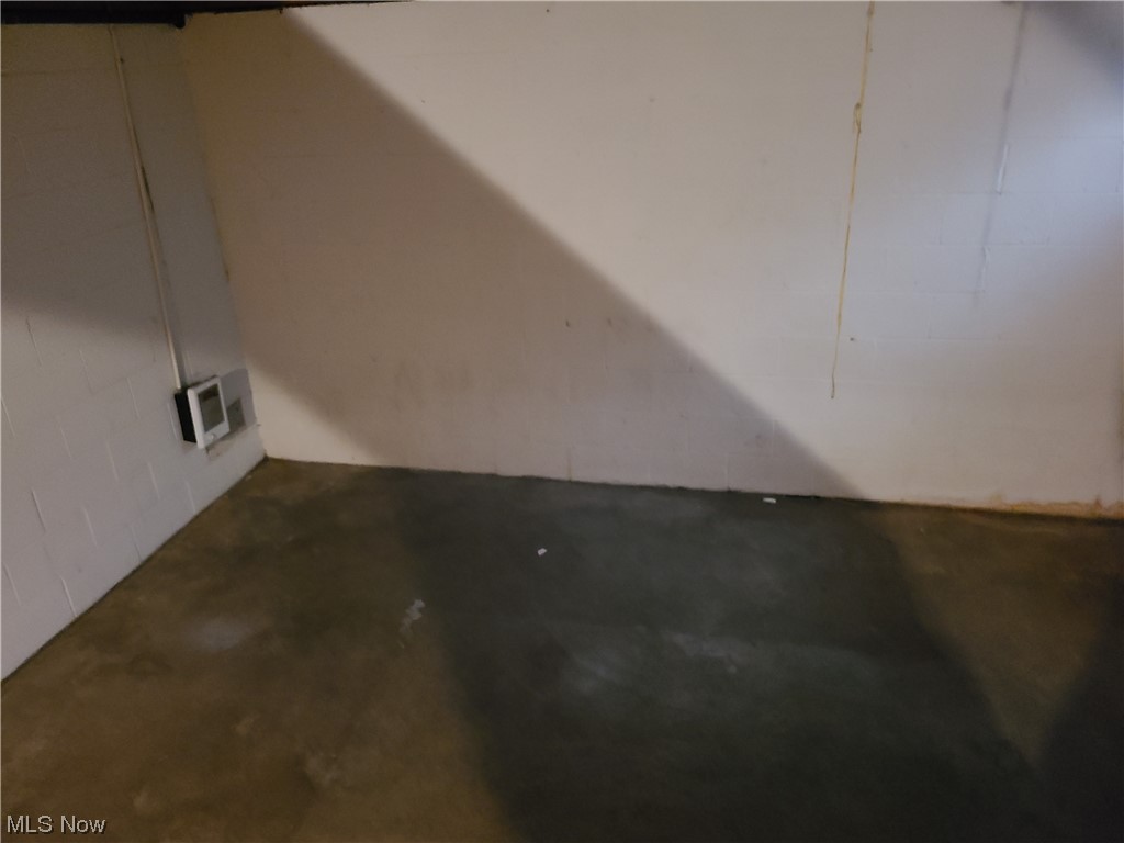Tract 6 City/Akron - Residential Lease