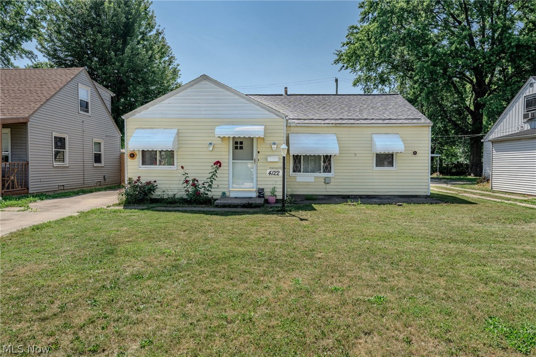 West 143rd Street 01 - Residential