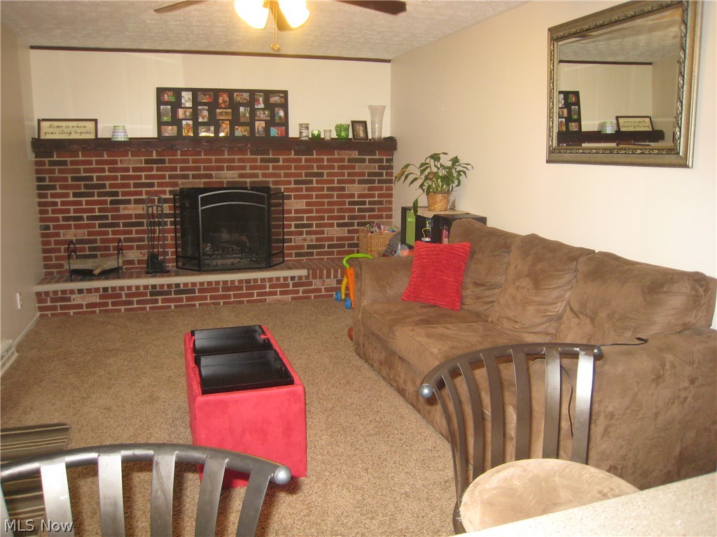 Oakhurst Manor - Residential
