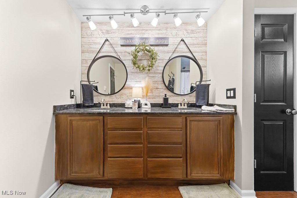 Cloverleaf North - Residential